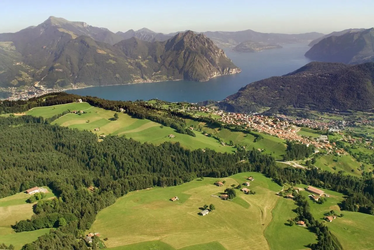 Mountain And Iseo Lake Mountain Lake Iseo Hospitality Bossico Appartement